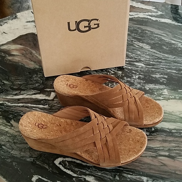 ugg lilah wedge